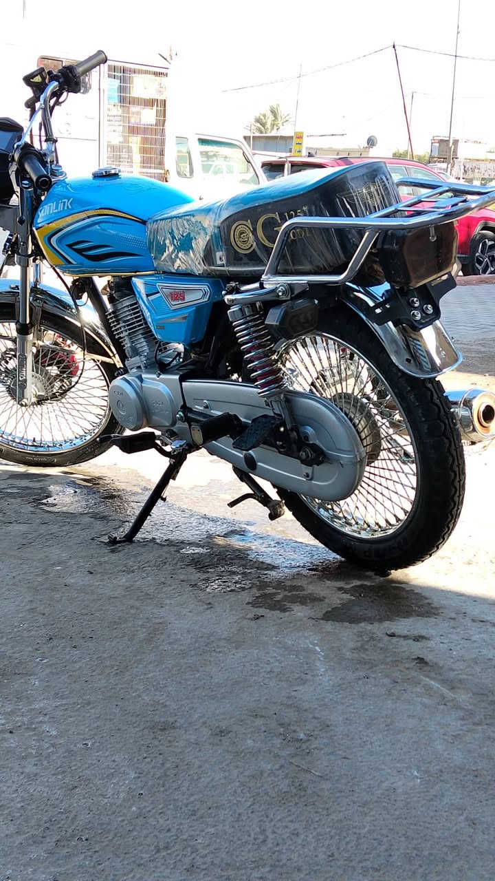 سلام عليكم 5كير يراني موديل 24 دراجه جاهزه ما بيه نقص بس هورن محرك ما مفتوح لحن يخبرني ويكلي شبيه  شبيه ما بيه مابيه اي نقص مال جناي دراجه بعده جديده كدام عينكم وراق كامله سعره 650 وبيها مجال وخادم الكم بكاني بغداد هذه رقمي ***********
