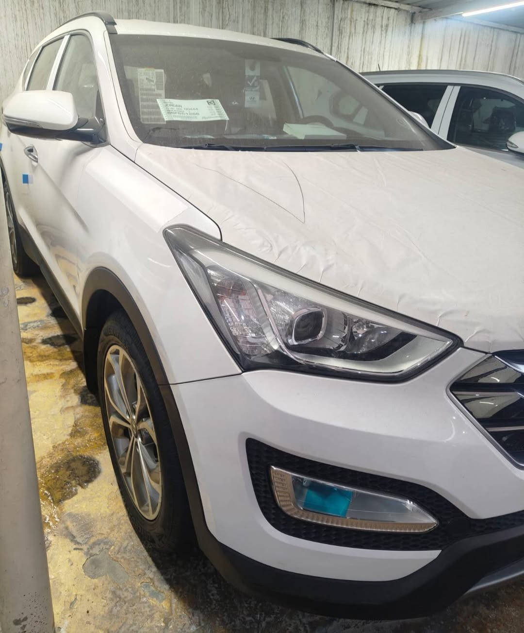 سنتافيه موديل 2016 وارد خليجي الحالة: زيرو، على يد شخص واحد من الزيرو المسافة المقطوعة: 32 ألف كم حقيقي المحرك: 6 سلندر الدفع: فورويل الضمان: مكفولة من الضربة والصبغ التسجيل: رقم بغداد باسمي

🟪 السعر  :: الطلب في التعليقات ويوصلك مباشرة ✍️ 📩

المواصفات
بصمة تشغيل
كشنات جلد
كرسي السائق كهرباء
مرايا شفط
نظام ترحيب
حساسات مع كاميرا
عجلات ألمنيوم مع إطارات مشدودة
عدد الركاب: 7
تبريد ثلاثي الصفوف

رقم صاحب السيارة 
***********
