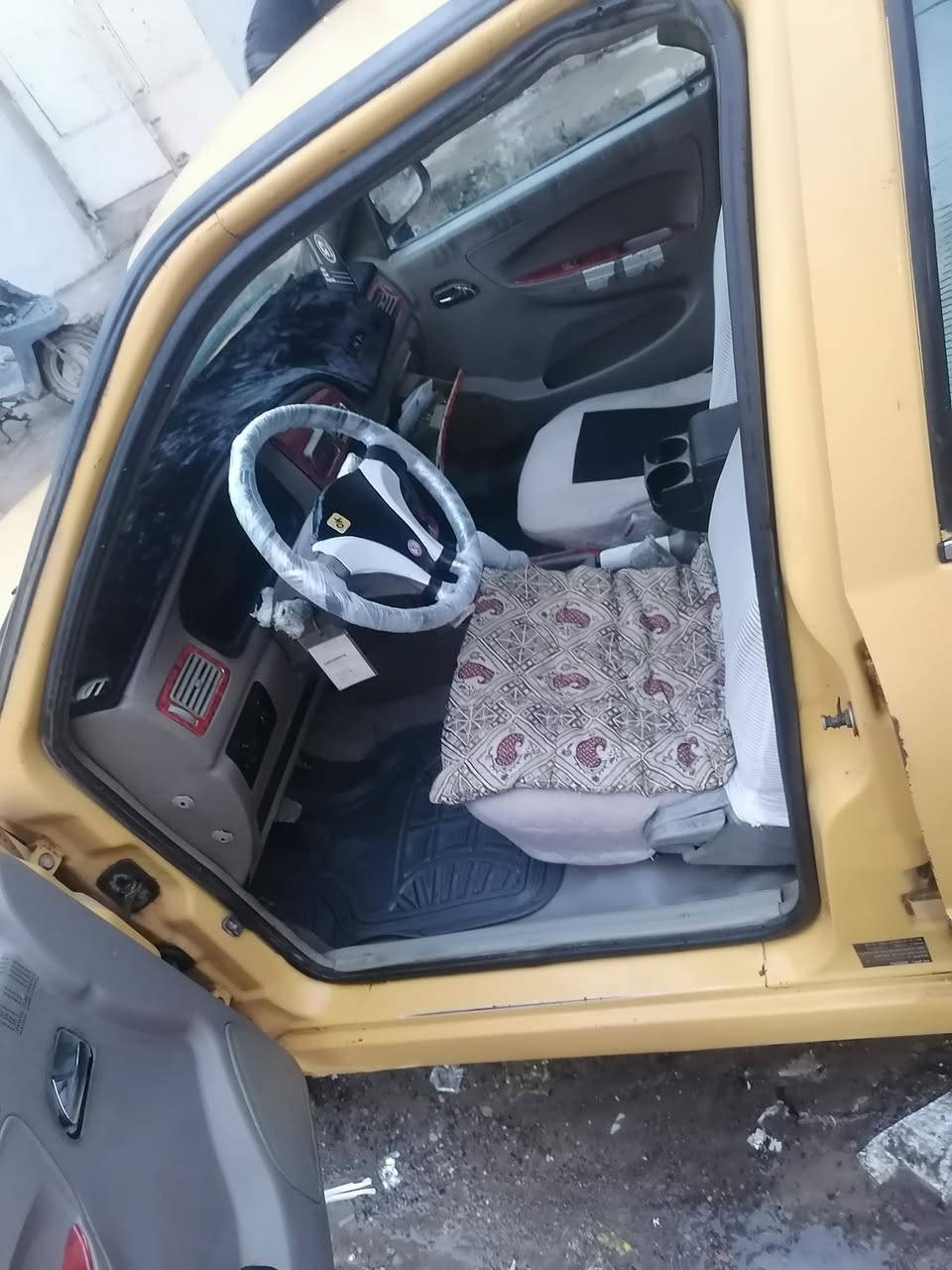 السلام عليكم كوين رقم نينوه كاربون بنزين للبيع السعر 30 التصال عل ***********
