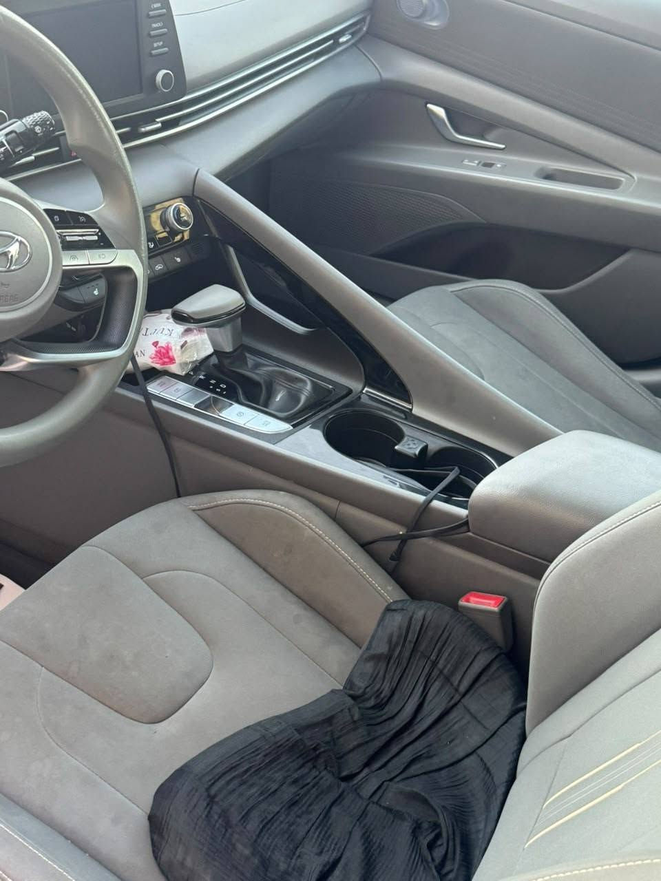 النترا موديل 2023 هايبرد وارد امريكي الحادث موضح في الصور السيارة نظيفة ماشية 147 السعر 125 وبي مجال بسيط لمعرفة التفاصيل 
الهاتف ***********

