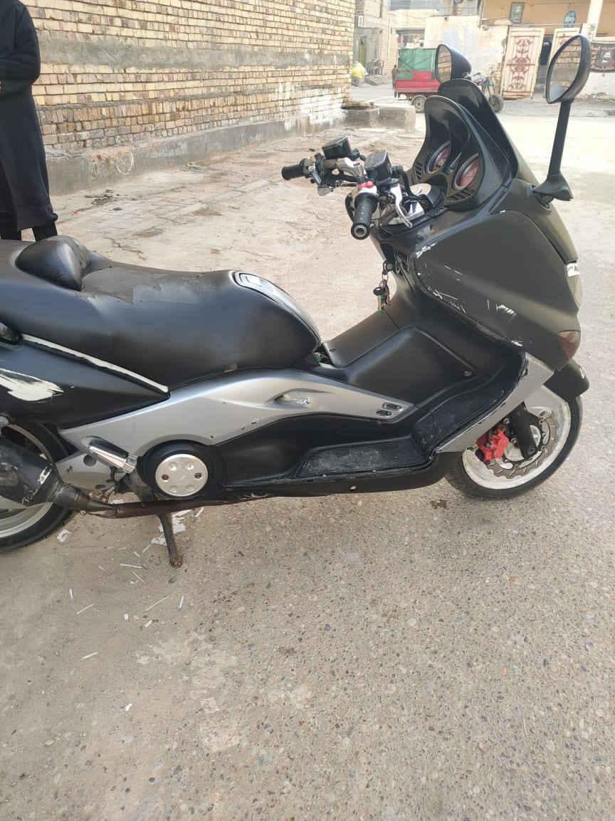 سلام عليكم درجة للبيع تي ماكس موديل 2008 درجة بيه حادث بسيط درجة نضيفه حيل محرك كفاله مكاني العماره  السعر خاص ***********
