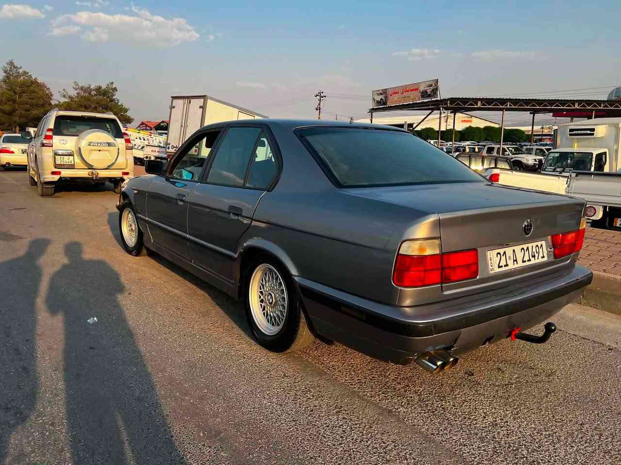 Bmw  1991  كامل كراوه    1995    مه كينه 525 اوتوماتيك گيرمه كينه به شه رت سنه وي تازه 2031  سعر 63  گه لاو مه جال  ***********
