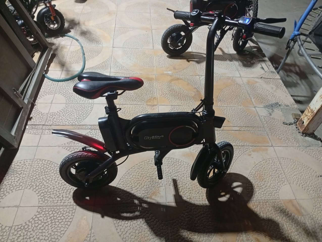 دراجة كهربائية قابلة للطي من طراز CityBlitz CB020.تتميز ببطارية بقدرة 36 فولت وسعة 5.2 أمبير.يمكن للدراجة قطع مسافة تصل إلى 15 كيلومترًا بشحنة واحدة.تم تصميمها لتحمل أوزان تصل إلى 150 كيلوجرامًا مستخدم نظيف


**إذا كنت صاحب هذا الإعلان وتريد حذفه لأي سبب، رجاءا أرسل رسالة إلى الدعم الفني**