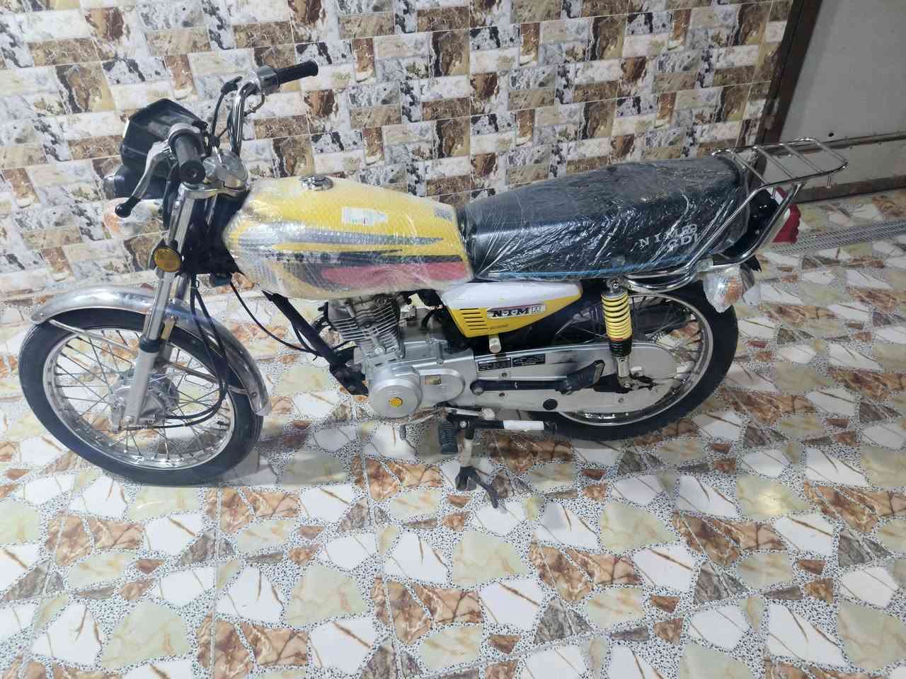 سلام عليكم دراجه نامه اوراق
مديل 2023وطالعه بل 2024
 مكفوله كفاله عامه كهربائيات كلها شغاله
سعر 700وبيها مجال للستفسار ***********خاص
