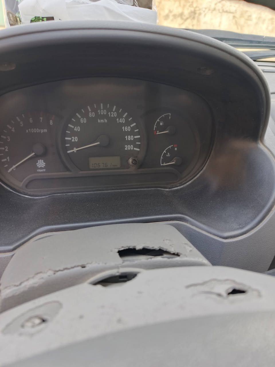 سلام عليكم طيبة موديل 2012 سياره جديدة بمعنى الكلمة ومامشتغله تكسي ابد سياره جاهزه تخم تاير وباتري جديد دوشمه عامه حته سفاري سياره ما ماشيه 100الف حقيقي شرط الفحص السعر ب40وبيهة مجال حك جيتك العنوان الحرية الدولعي رقم الهاتف ***********
