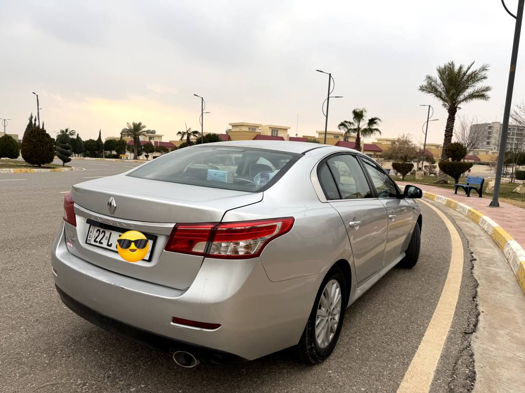 رینو سافران ٢٠١٤
رەقەم هەولێر، فوول مواسەفات مەکینە 20
گیر و مەکینە و تەبرید و کارەباییەت بە شەرت
تازە سێرفزی پێش و پشت و رونی بۆ کراوە مەسروفی نییە سەیارەکەی جوان و توند و تۆڵە، یەک پارچەی سبوخە و پەرچەکی بە بیلاد گۆرایە، بە ناوی خۆمە

رینو سافران ٢٠١٤
رقم اربيل فول مواسەفات محرك ٢٠
 كير ومحرك وتبريد كهربائية بشرط
سيرفز و حدادي ودهن كامل جديد ما بيها مسارين، السيارة كلش تمام ونظيف،
بیها القطة صبغ و القطة مبدل بلادي
و سياره بأسمي مكان اربيل أربيل, العراق


**إذا كنت صاحب هذا الإعلان وتريد حذفه لأي سبب، رجاءا أرسل رسالة إلى الدعم الفني**