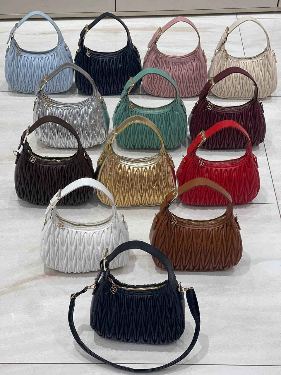 نبيع كافة الحقائب النسائيه من تركيا اسطنبول لكل دول العالم بأفضل الأسعار مبيعاتنا جملة فقط  للتواصل واتساب مباشر ⬇️️
https://wa.me/+905313199611.


**إذا كنت صاحب هذا الإعلان وتريد حذفه لأي سبب، رجاءا أرسل رسالة إلى الدعم الفني**