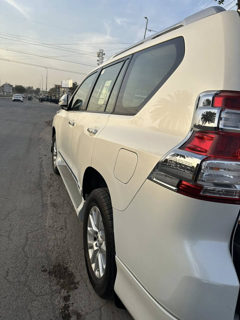 لبيع ابرادو 2016 VX فول موصفات مكفوله كفاله عامه عدا دعاميه خلفيه شويه صبغ بيهه ماشيه 136 الف حقيقي ٦ سلندر مكان بغداد ***********
