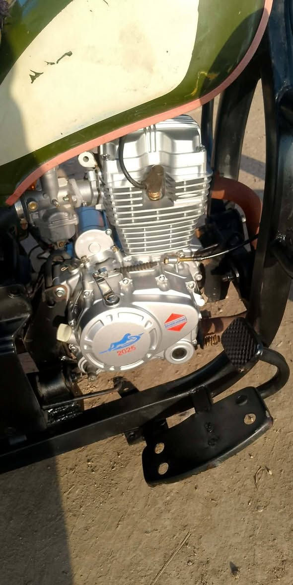 سلام عليكم ستوته لبيع موديل 19 مكينه 25 وراق صولي كفاله عامه   ركبه شواصي كفاله ما نقصه برغي كهربائي  كله شغال ستوته مال جناي تخم تاير جديد مكاني طريق جبله السعر 1500 بيه مجال رقمي للتواصل بيك خير ودلل ***********
‬‏***********
