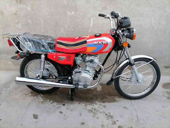 دراجه لبيع تعمير شاصي ١٥ وغراض ٢٠٢٥ بدايت السنه دراجه نضيفه وما مفتوحه السعر 1200 قفل وكيلهه معرض الروان بشارع بغداد مكلف بل نشر للاستفسار ***********
