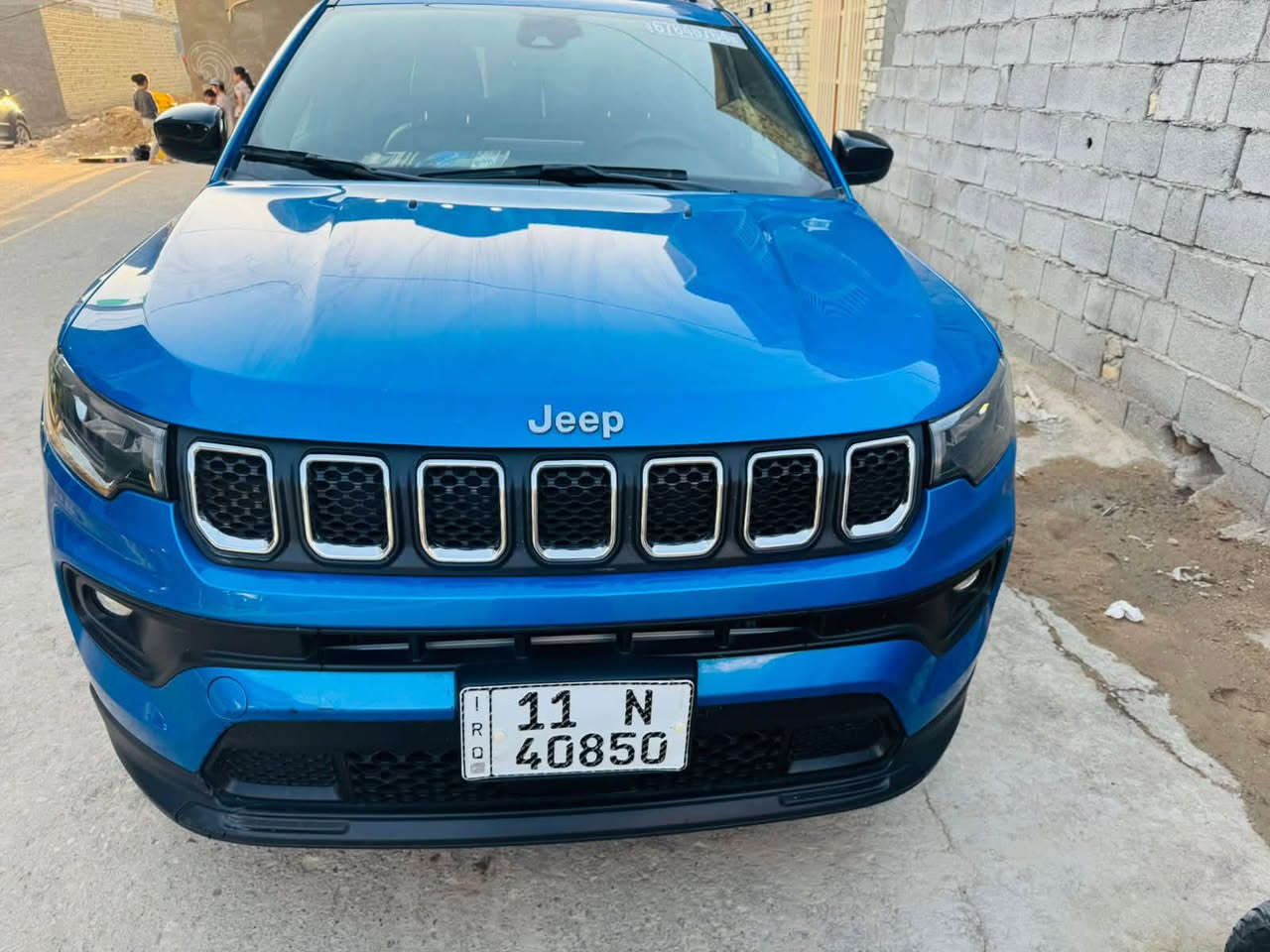السلام عليكم
جيب كومباس موديل 2023 حره بغداد بأسمي ماشيه 30 الف حادثها باب خلف السائق مبدل وجاملغ تصليح والباقي مكفول كير حداديه دواخل كله جديد تخم تاير هسه مبدله مواصفاتهه حلوه بصمه جلد شاشه رادار امامي كامرا  كشن كهرباء دفع رباعي مكان السياره ميسان السعر 150 وبيه مجال للاستفسار ***********
