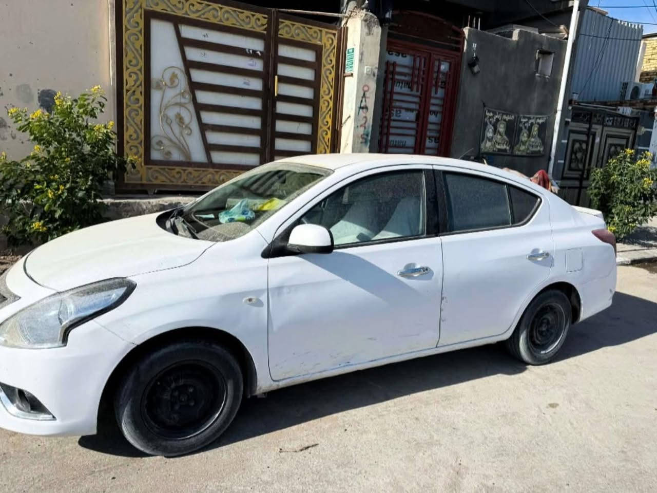 صني هندي 2020 بليت ازرك
 -كير جديد ومكفول
-تبريد مكفول 
- محرك جديد ومكفول 
-بيها رصعات بالقماره 
-بارد بالجنطه خفيف 
-بارد بالباب ما مصلح
حدتدية مالتها نص عمر 
سيارة عامرة و ماناقصه شي ابد 
رقم اربيل باسم شركه مله لقمان  
سعرها  86 

النجف  الكراج الجنوبي 
***********
