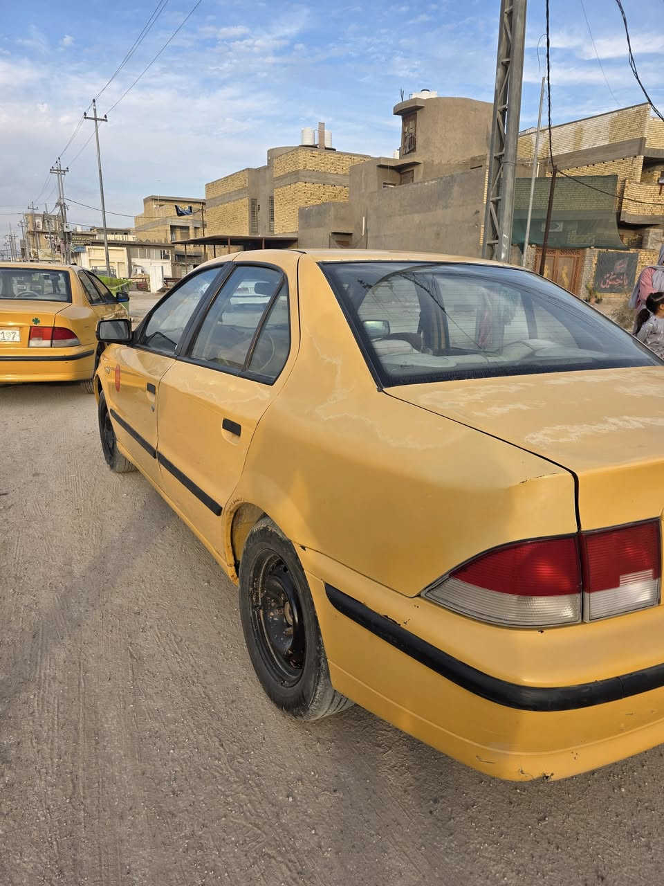 السلام عليكم سمند مديل 11 جاهزه من كل نواحي لاصبغ ولا تبديل كير محرك خير من الله لا تنقيص ولا تبخير كهربائيات كله شغاله سنويه 29 رقم واسط
العنوان كوت الخاجية شارع 40
 35وبيه مجال ***********
