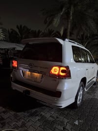 لاندكروزر • موديل ٢٠١٣ • محرك ٦