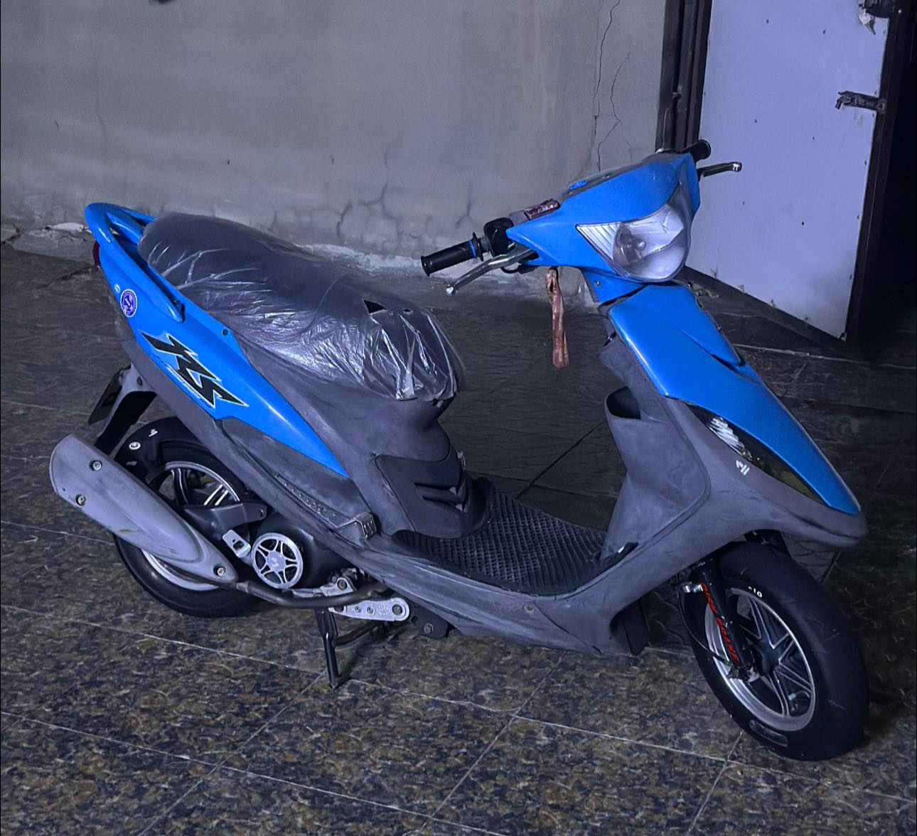 يابة هاي الحلو للبيع بدون تزويد تشتري بلادية برغي تزويد مابيهة السعر خاص وبخدمت الشراي ولحد يتعبني لئن تعبان عليهة كلش كلش 🥱***********
