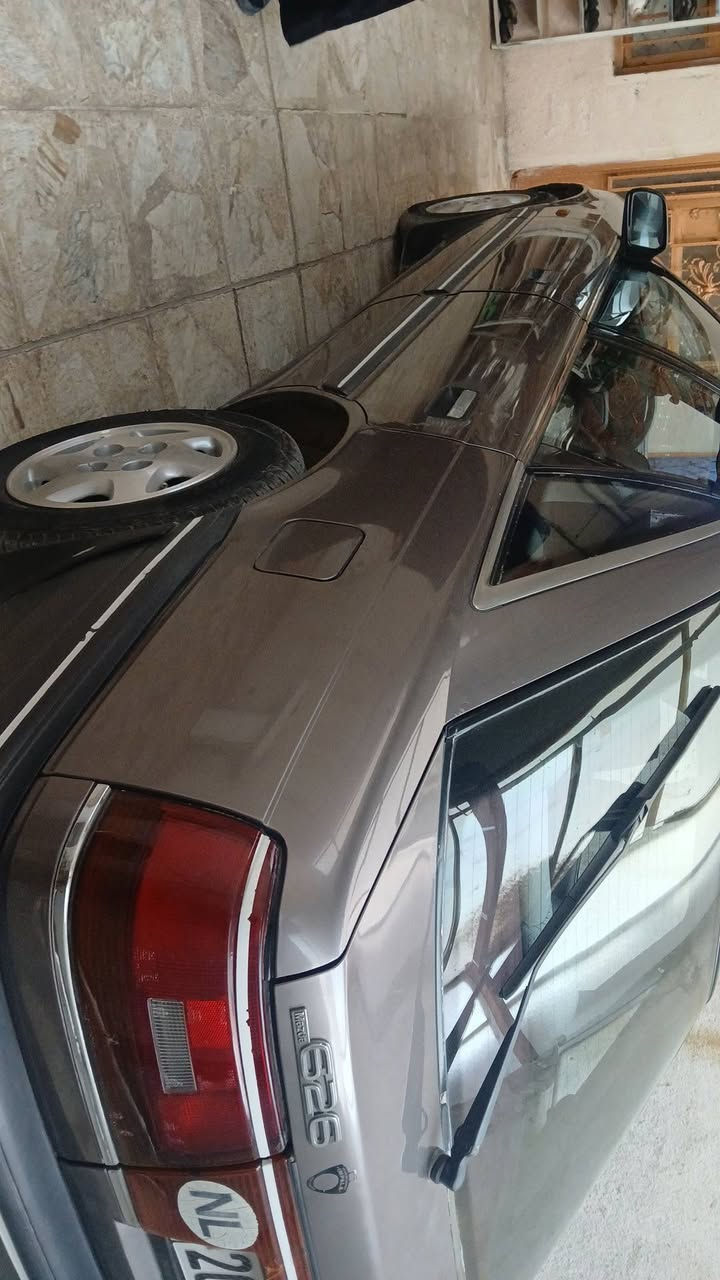 السلام عليكم مازدا موديل ١٩٩٢ سياره جديده بمعنى الكلمه قطرة صبغ مابيها ولا معمره السبير مال شركه مانازل رقم جديد هزه جديده ٢٠٢٦ كير ومحرك مكفولات مضيوف الها باور لتحريك الاستيرن بسهوله جدا سيارة برغي نقص مابيها مكان السياره بغداد للاستفسار ***********
