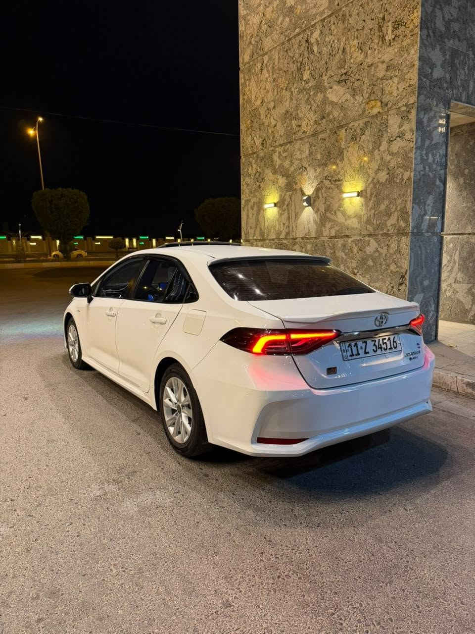 كورلا 2024  شكل الخليجي محرك 1800 هايبرد HEV  داخل جلد اسود رقم بغداد بسمي السيارة
كفالة ماعده بارد الباب الي وره السايق ع كد اصبع وكم ملاحضه بصيطه باقي السياره سليم 🚨 

 جديده

❇️محرك 1800 هايبرد شحن ذاتي 

❇️بصمه + دخول ذكي 

❇️هاندر بريك بصمه + اوتو هولد

❇️رادار امامي 

❇️سياقه اليه 

❇️تبريد قطعتين 

❇️تبريد بيانو شاشه 

❇️شاشه ابل كار بلي + كامره خلفيه دواره 

❇️مانع نزلاق + مود درايف +  ايفو مود 

❇️6  ايرباك

❇️حساس لايت كامل اوتو عالي ناصي اوتو + حساس ظغط اطار 

❇️تحكم سترين كامل فول 

❇️لايت زينون + لد صباحي + اشاره لد  

السعر 147 وبيه مجال بصيط بيع او امراوس 

للاستفسار : ***********
