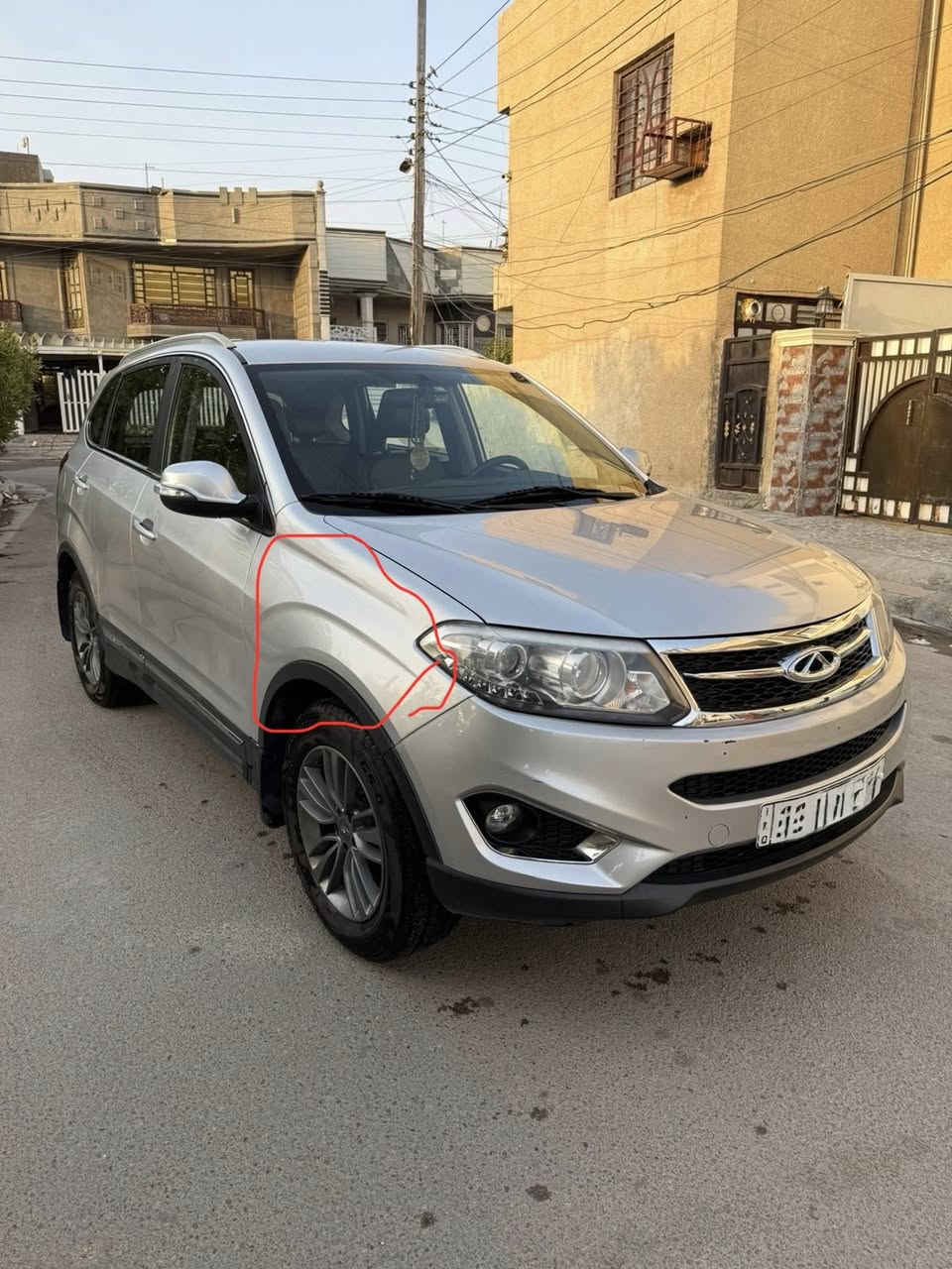 السلام عليكم
للبيع: تيكو 5 موديل 2018 🚗
رقم بغداد

المواصفات:
🔹 الموديل: 2018
🔹 النوع: Chery Tiggo 5
🔹 اللون: رصاصي
🔹 المسافة المقطوعة: 61,000 كم
🔹 ناقل الحركة: أوتوماتيك
🔹 نوع الوقود: بنزين
🔹 سعة المحرك: 2.0 لتر
🔹 الدفع: أمامي

المميزات:
✨ مكيف ممتاز وتبريد قوي
✨ شاشة عرض اندرويد + نظام صوتي
✨ كاميرا خلفية
✨ حساسات ركن
✨ سنتر لوك + نوافذ كهرباء
✨ مرايا كهربائية
✨ وسائد هوائية + نظام ABS للفرامل

حالة السيارة:
✔️ استخدام شخصي
✔️ محرك وكير بحالة ممتازة
✔️ داخلية نظيفة جداً وارضيات تفصال 
✔️ لا تحتاج أي مصاريف حدادية جديدة وتايرات جديدة بيها ضربة جاملغ ايمن السيارة واكفة وواحد رجع بك وبدلت الجاملغ بواحد جديد موضح بالصور

💰 السعر المطلوب: 11,000 دولار (قابل للتفاوض بالمعقول)
📍 الموقع: بغداد – حي الجهاد
📞 رقم الهاتف: ***********

الجاد بالشراء يتواصل اتصال أو واتساب
غير متواجد عالفيس بوك
