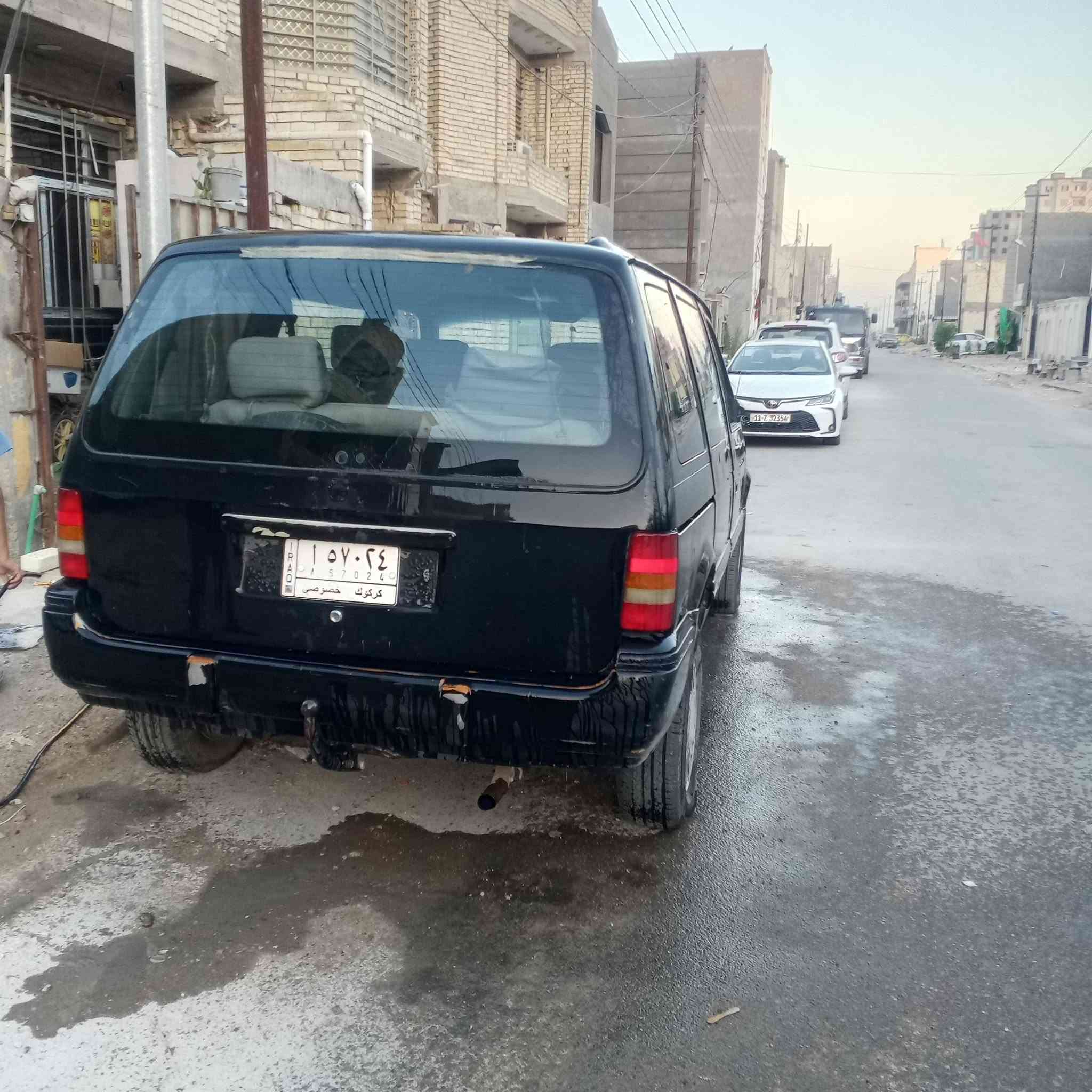 السلام عليكم دوج موديل 92 للبيع جاهزة رقم كركوك باسمي مكانها بغداد تبريد شغال اهم تاير جديد صدر جديد تبريد شغال جيد جداً منضومة جديدة  نقصها لايتات و مرايا الجهة اليمنى وبور استيرن مستحق لانه ينضح دهن بس يشتغل 
السعر 35 وبيه مجال العنوان بغداد  رستمية الاتصال ***********
