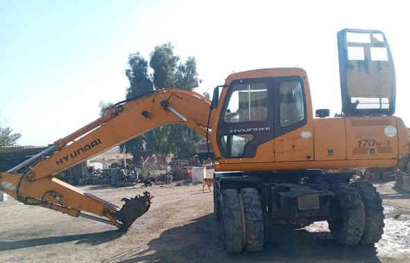 السلام عليكم
للبيع حفارة هونداي تاير حجم 170

موديل 2001  مكان الحفارة بغداد

للأستفسار ***********

***********
