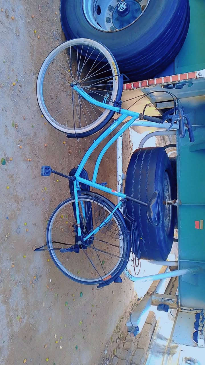 السلام عليكم بايسكل ياباني بايسكل جاهز حجم 26 السعر 85 بمجال قليل مكاني كوفه علوه الفحل رقمي ***********
