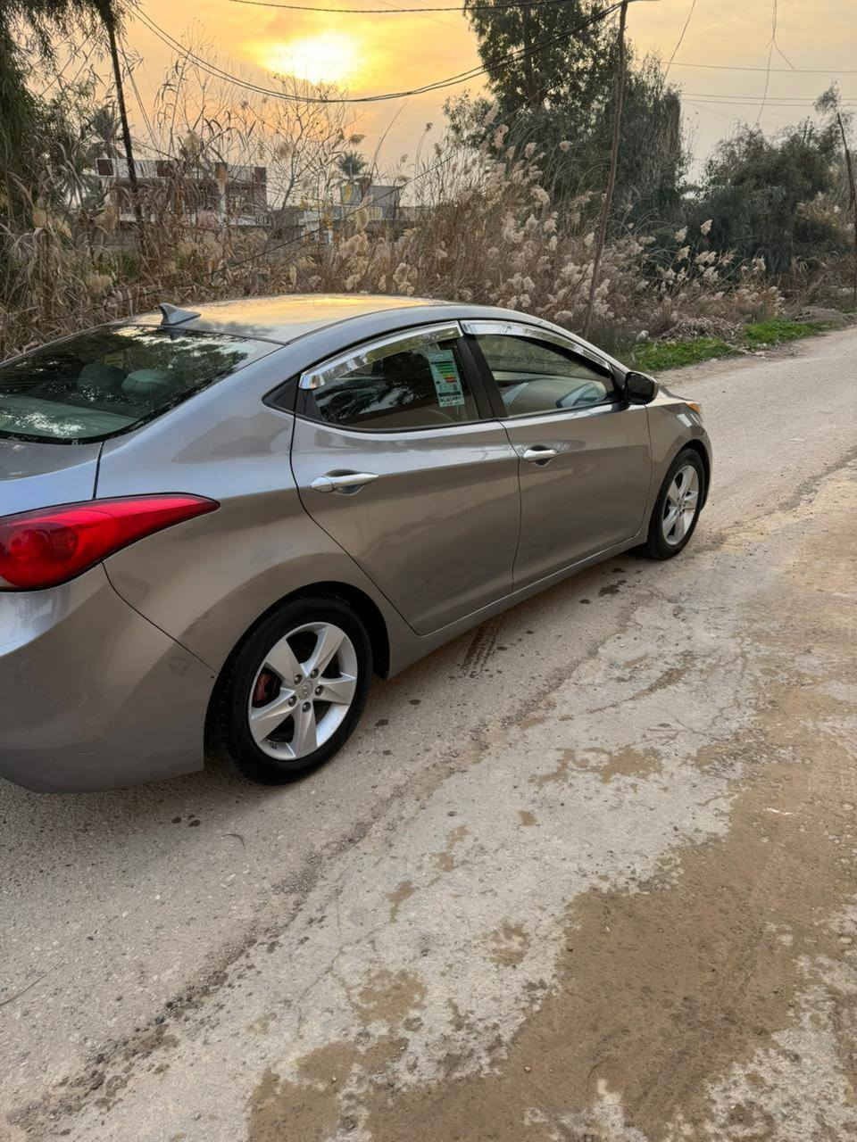 السلام عليكم هونداي النترا موديل 2011 رقم بغداد كير اوتوماتيك وارد أمريكي ضررهه جامرلغ امامي خفيف بدون داخل بيهه صبغ قطع ابيع حزام صدر جديد تايرات ٤ جديد كهربائيات كلهه شغاله دوشمه كامله ارضيه وكشنات السعر 88 ورقه وبيهه مجال *********** بي واتس اب
