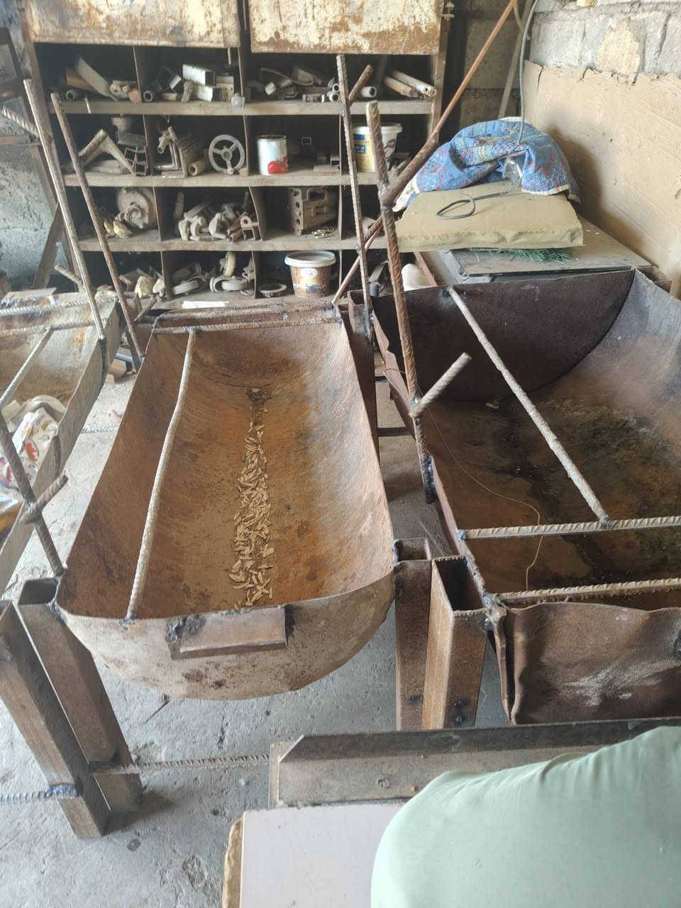 منقله للبيع تراهم مال سمج مال دجاج كاملة 

***********
قاسم الحداد 
العنوان بلد قرب جملون حي فارس
