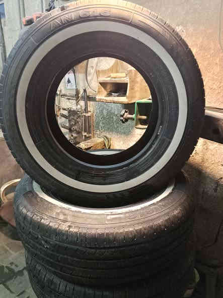 السلام عليكم تايرات للبيع
الحجم 215/75/15
العدد3
لا ركه ولا فتيله 
السعر 75
العنوان بغداد مدينه الصدر 
***********
