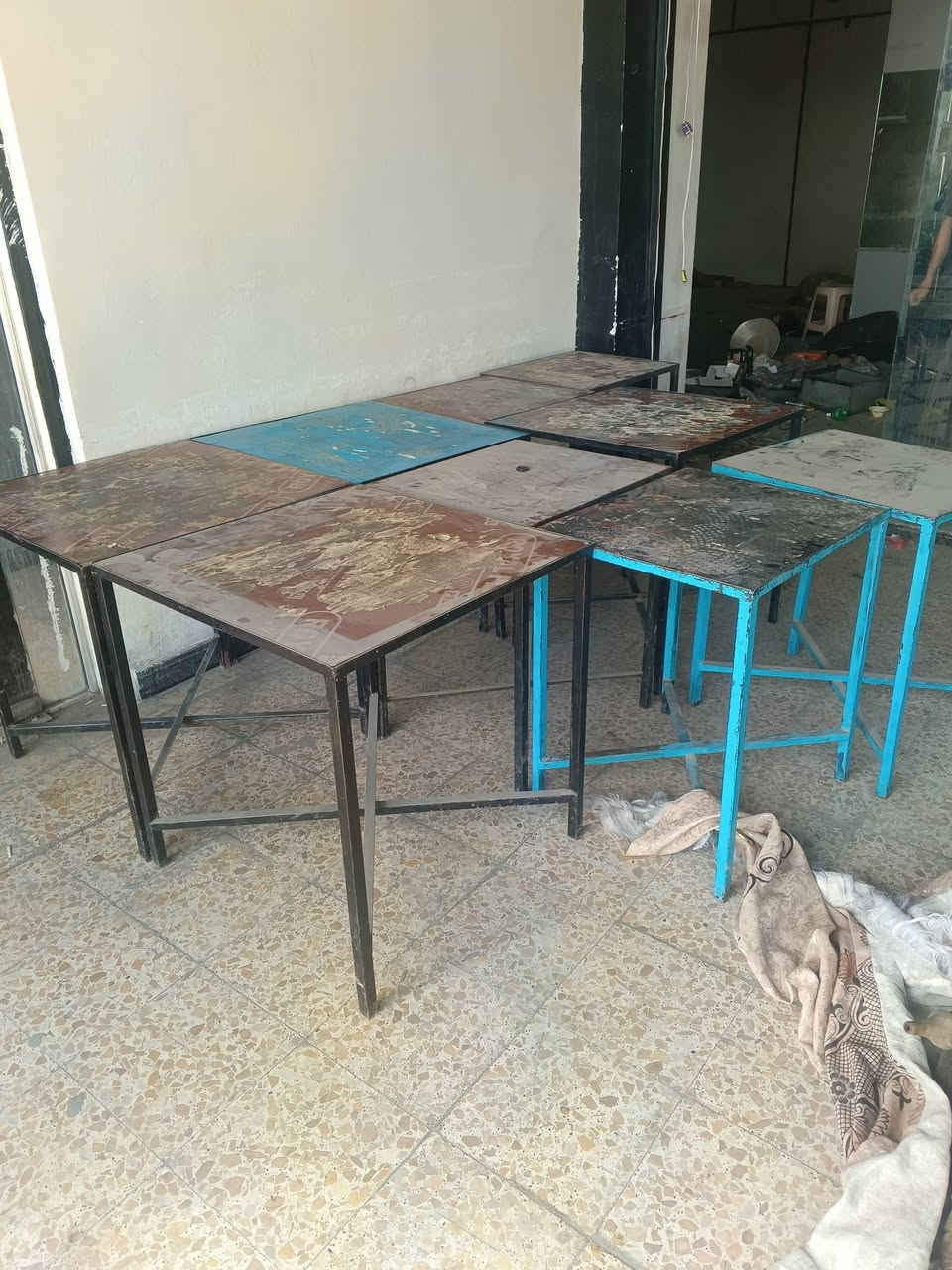 سلام عليكم
غراض كوفي للبيع 
ميوزه حديد مال دومله العدد ٨ 
نراكيل كامله مع ملحقاته انضاف العدد ٢٠٠ 
نجف 
شارع المدينه 
***********
