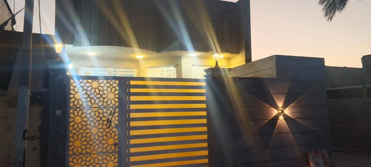 اللهم صل على محمد وآل محمد
بيت 🏠 طابو صرف مساحة 125 متر عنوان كربلاء الهنديه ام الهوا مقابل كاظم دينار بفرع مجمع عبد سرور يبعد عن شارع حله كربلاء 75 متر 
*********** 
***********
