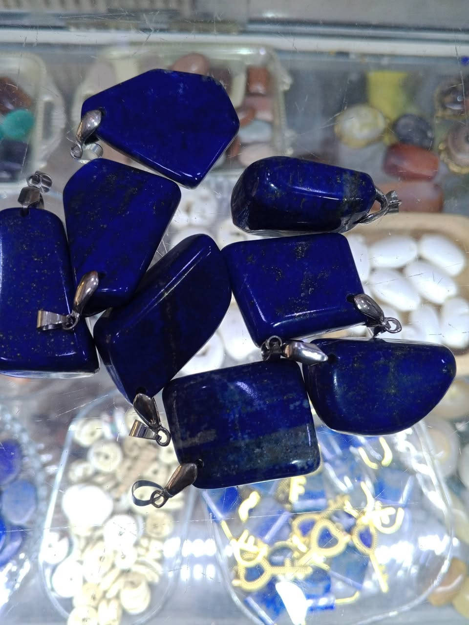 الازورد الافغاني كلايد جمله فقط لصحاب البيجات لناس على باب الله الفحص أمام المندوب يوجد توصيل لجميع المحافظات رقم الحجز الواتساب ***********
