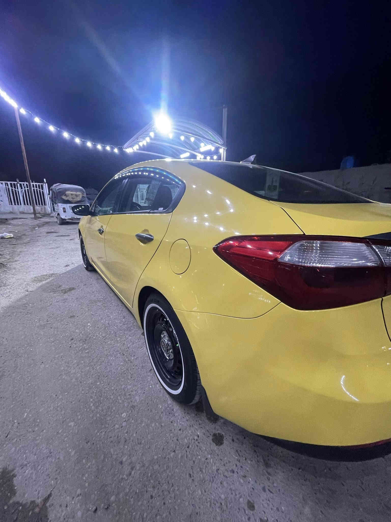 سلام عليكم  فورتي مديل  ١٦ سياره مال جناي تخم تاير تبريد تدفئه شغاله كله سياره ما بيه اي نقص مكينه گير مكفوله سياره حادثه اب امريكاچاملغ وبنيد بنيد مبدل والچاملغ نفسه مرجع مكان بغداد الدوره السعر 115وبيه لاستفسار ***********
