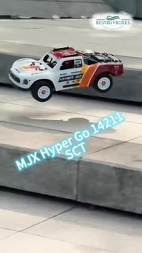 من شركه mjx الاصليه..سيارة نوع سلاش حجم 1/14 محرك برشلس/سيرفو ميتل حدي...