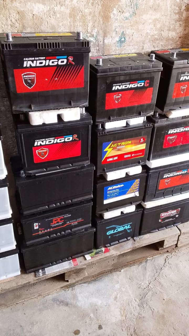 سلام عليكم… عروض بطاريات
متوفر كافة انواع بطاريات السيارات والمولدات 
مختلف الشركات الاصلية والوكالات
يوجد بطاريات بالة جديد مع ضمان شهر
ويوجد بطاريات جديدة كارتون مع ضمان 3 اشهر الى 6 اشهر
شرط الفحص كل الي عليك تتواصل ويانا وضمانك حقيقي 
مكاني بغداد ويوجد توصيل لكافة انحاء العراق
نوصلك لحد بابك
تواصل واتساب ***********
