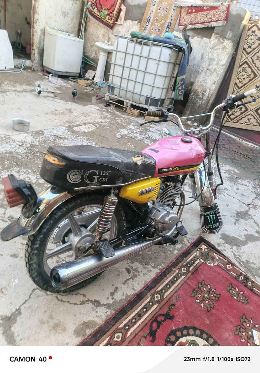 سلام عليكم دراجه سونك 4 كير بيها اوراق دراجه عوزها شي ترتيب مكينه نضيفه حيل هندر واحد تشتغل غراضها ضامهن سعرها ٣٥٠ بيها مجال قليل مكاني مدينه صدر الحميدية للستفسار ***********
