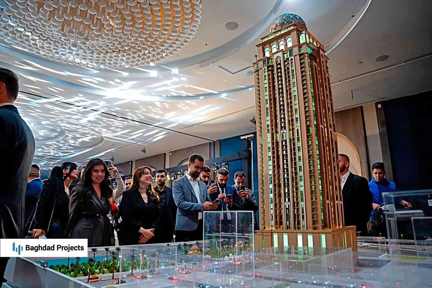 شهدت العاصمة بغداد حدث الاطلاق الرسمي لمشروع برج نواس ...... تحفة معمارية بتصميم ايقوني مستوحى من العمارة الاسلامية الاصيلة بأسلوب معاصر بإرتفاع 50 طابق ........☆☆☆☆☆.

و التي ستصبح معلم جديد يزين افق بغداد يقدم شقق سكنية فاخرة بخدمات فندقية و بإطلالة مباشرة على نهر دجلة.

حيث تم اطلاق المبيعات بشكل رسمي للوحدات السكنية الفاخرة في حدث استثنائي أقيم في فندق موفنبيك الزيتون/ بغداد و من شركة  Chestertons Iraq المسوقة الحصرية لمشروع برج نواس.

و الذي يتضمن بالتفصيل ما يلي: 

● شقق سكنية فاخرة بمساحات مختلفة و بخدمات فندقية

● فندق خمس نجوم.

● مساحة للاستقبال و الانتظار

● مواقف سيارات واسعة 

● قاعة فاخرة للأجتماعات و المؤتمرات 
● مقهى

● مطعم فاخر بإطلالة بانورامية  360° على العاصمة.

● اعلى مسبح خارجي اينفتني يطل على بغداد.

● اعلى نادي رياضي صحي في بغداد بأطلالة بانورامية  على العاصمة و نهر دجلة

لمعلومات اكثر عن مساحات الشقق و الاسعار و آلية التسديد يرجى التواصل عبر الارقام التالية:

***********
***********

او من خلال زيارة مركز المبيعات الكائن في فندق موفنبيك الزيتون / بغداد الواقع على طريق القادسية السريع بجوار ساحة الاحتفالات 

على امل ان يكون المشروع عامل محفز لرؤية تصاميم مميزة و ايقونية مماثلة اكثر في المستقبل تليق بالعاصمة بغداد.

و ان شاء الله القادم أفضل لبغدادنا الحبيبة و اهلها الطيبين...

#Iraq_Real_Estate
#عقارات_العراق
#Baghdad
#دليل_عقارات_العراق
#دليل_عقارات_بغداد
#baghdad
#iraq
