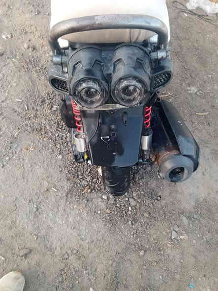 السلام عليكم دراجه سكنس جبلي
موديل2014 دراجه خير من الله شلعه معدل كهربائيات شغاله هورن نكره سلف فقط بيه نقوصات بسيطه اما المكينه مكفوله بغداد الدوره .. السعر مليون 

***********
