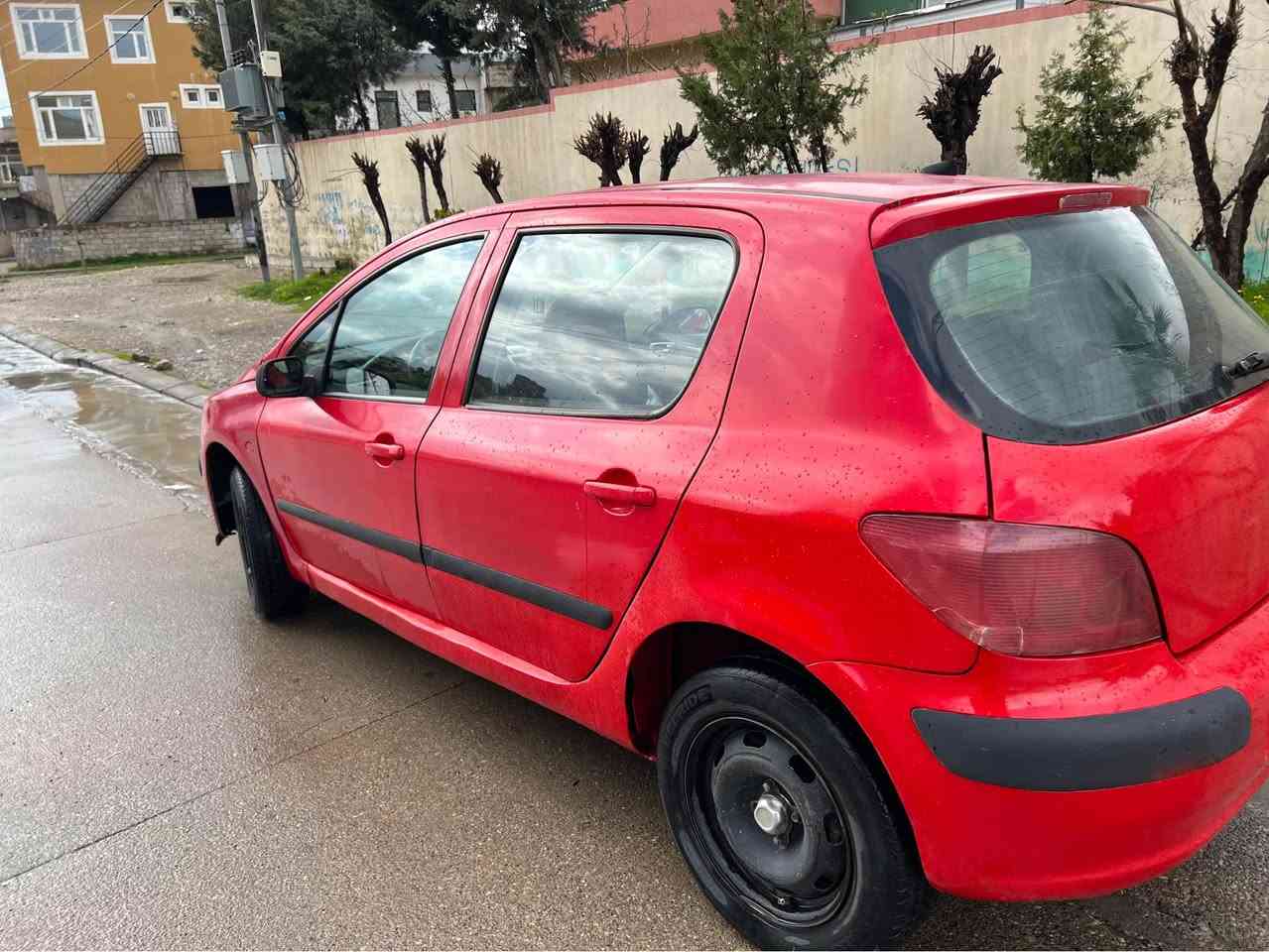 بەناوی خوا بۆ فرۆشتن بیجۆ 307 فەڕەنسی مۆدێل 2005 ئاڕم پلاستیک گێڕ مەکینە تەقەوڕەقە بەشەرت ماڵی مەدەنی بە شەرت کارەبای و گەرمی مەزبووت دوو جام کارەبا تەرجیل مکەبەرە قفڵ مەرکەزی، هەموو گیانی بەشەرت سەیارەکە گێڕی کراوە بە عادی بێ کێشە بەشەرت سەیارەیەکی نەرم و خۆشە، پێش و دوای چرکەی تیا نییە سەیارەکە سەیارەی خۆمە هی مەعرەز نییە دوو ساڵە لای خۆمە خزمەت کراوە سۆنەری نییە، بەڵام چەن پارچەیەکی بۆیاخە سەیارەکە لە سلێمانییە نرخیشی 24 گەڵا و مامەڵەیە زانیاری تەواوم نوسیوە بۆ پرسیار و زانیاری پەیوەندی بکەن بەو ژمارەیەوە لەخزمەتتانام

*********** السليمانية, العراق
