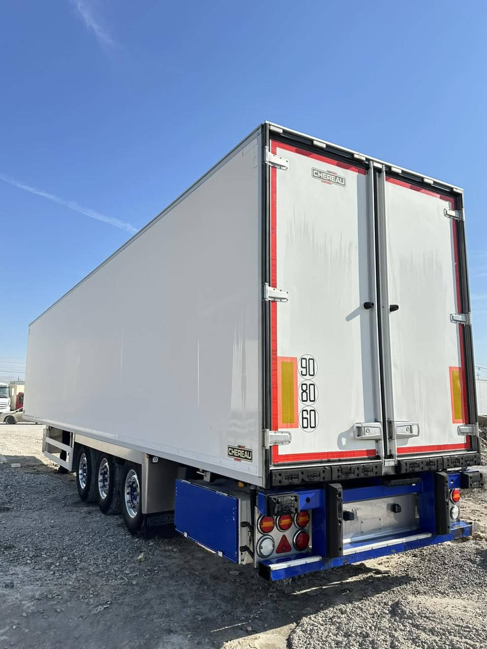 براد شيرو 2015-  دخول جديد سمك 7 ارتفاع 265سم
شركة چلنك كارس للشاحنات _ زاخو
***********
***********
***********
