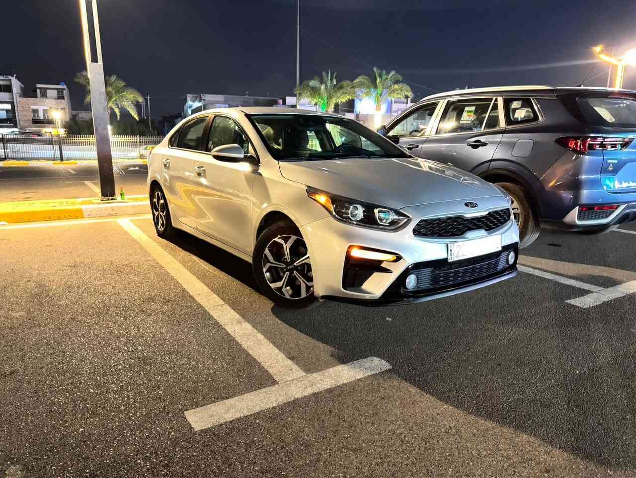 فورتي 21 وارد امريكي حادث قبق جنطه كير سفتي مكينه دوش 2000
سعر تواصل على رقم ***********
عنوان بغداد الشعله
