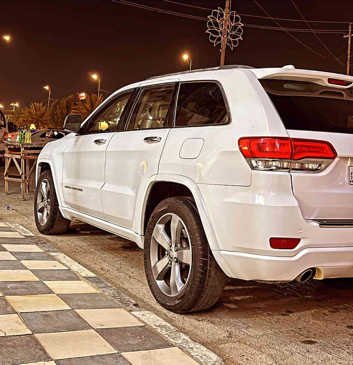 خلييييجي اوفر لاند دبل مواصفات كصه جنطه مديل 16 بلكارتون شرط كير محرك حداديه كاااااارتون المواصفات فووووووول للاخير 1/1 مكانها نجف 
سعرها 90 مابيه بس مال جيتك 

***********
