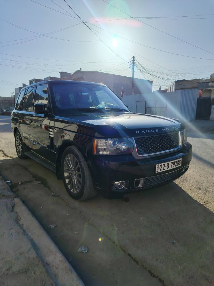 🔥 للبيع — Range Rover Vogue Autobiography 2011 خليجي 🔥
سيارة فخمة بحالة ممتازة، أعلى فئة من الفوج، مواصفات كاملة بدون نقص.
📌 الموديل: 2011
📌 الوارد: خليجي
📌 القير: أوتوماتيك
📌 الدفع: رباعي (4×4)
📌 المحرك: V8 سوبرچارج قوي وعزم عالي
📌 الحالة: مكفولة من حادث وصبغ
✨ المواصفات:
جلد فاخر — تدفئة وتبريد مقاعد — شاشة ملاحة — كاميرا خلفية — حساسات أمامي وخلفي — سقف بانوراما — نظام صوت عالي — ذاكرة مقاعد — باب خلفي كهرباء .شاشات بل مقاعد الخلفيه مكان السياره بغداد حي الحسين رقم اربيل ب اسمي تحويل او كاله 
📞 للتواصل: (*********** ) بغداد, العراق
