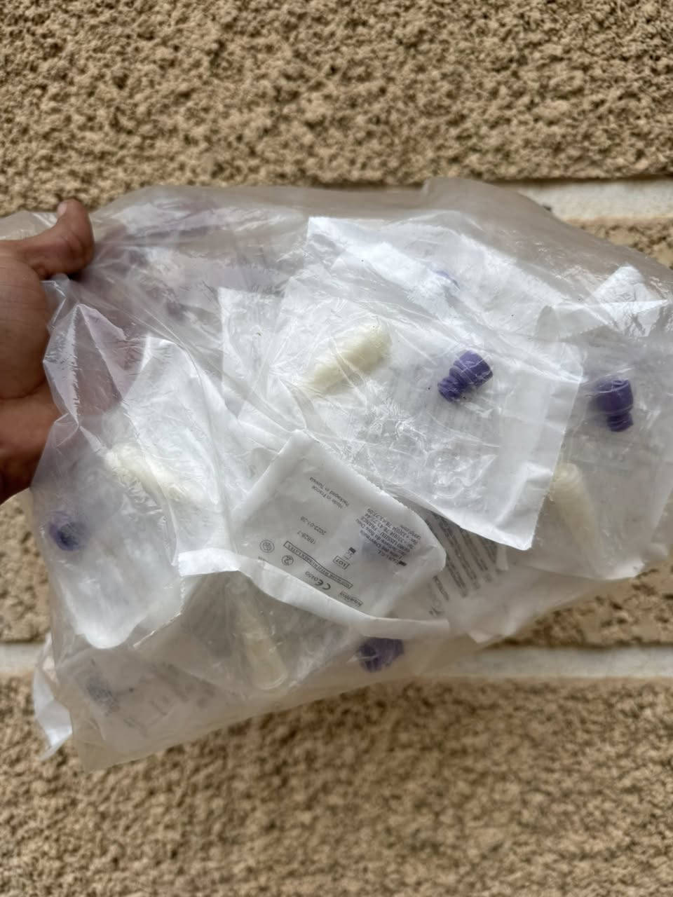 السلام عليكم من رخصة مشرفين الكروب
📦 متوفر قطع تخص التغذية المعوية هيج شي اعتقد للمغذيات او استخدمات طبية مجموعة تقريبا 30 قطعة مثل ما موضح بالصور 

الي يريدهم سعرهم 5 آلاف


**إذا كنت صاحب هذا الإعلان وتريد حذفه لأي سبب، رجاءا أرسل رسالة إلى الدعم الفني**