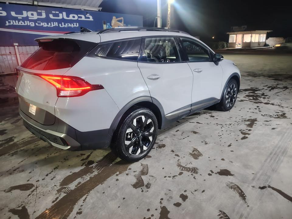 سلام عليكم سبورتج 2023  اكس لاين
فول مواصفات لون اسمنتي ماشيه 42 الف مرقم بغداد 
السياره مرقمه بغداد سياره جديده جدا حادثها جاملغ الايسر صبغ فقط ليبل واحد سياره خير من الله جديده جدا 
مكان السياره يم بوابة الكاظميه *********** حادث خفيف جدا بدون ايرباك
