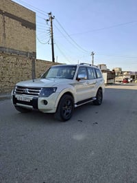 باجيرو2010 حبتور  فول 1/1  اعلى موصفات ماشية 148 الف   فقط جاملغ امامي...