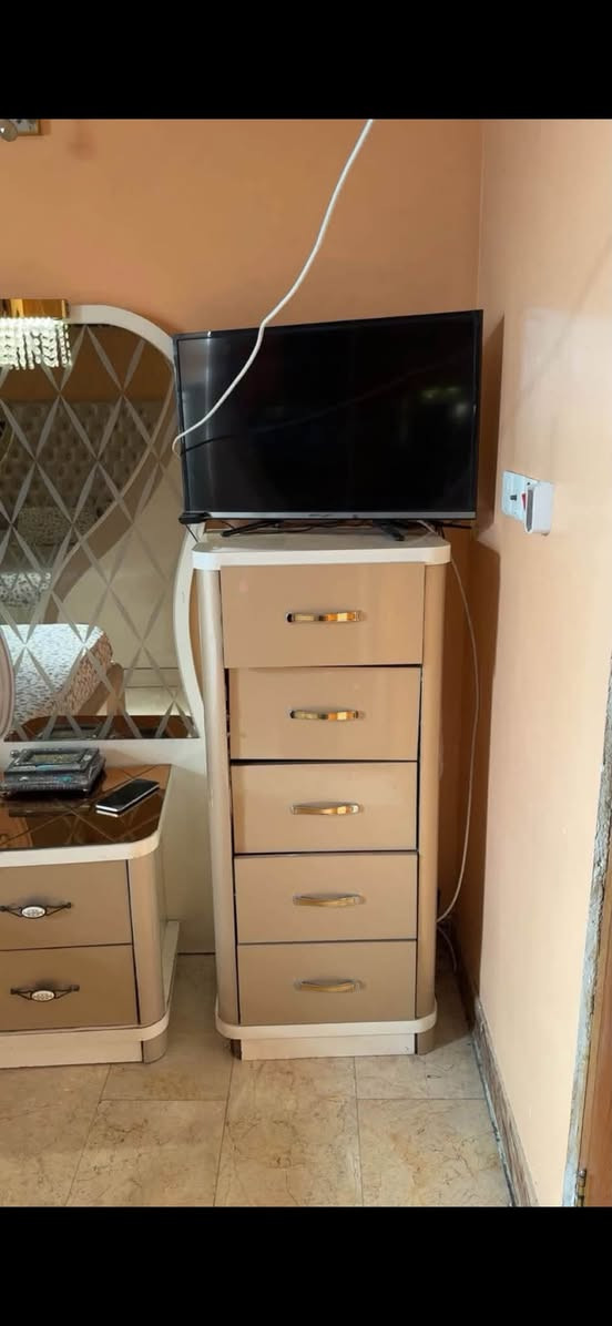 غرفه نوم تركيه سعرها 450 قفل للتواصل واتس ***********
