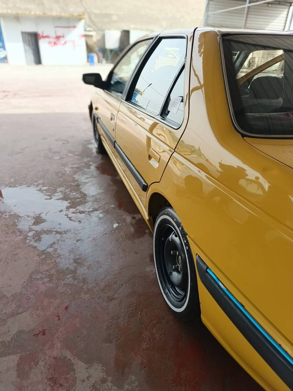 السلام عليكم بيجو بارص للبيع 2015 سيارة جاهزة كير مكينة حدادية خير من الله السيارة مبدل بيهة بنيد أثر جراد فقط وبيهة ربع جاملغ أمامي مرشوش فقط للاستفسار الاتصال على الرقم ***********
