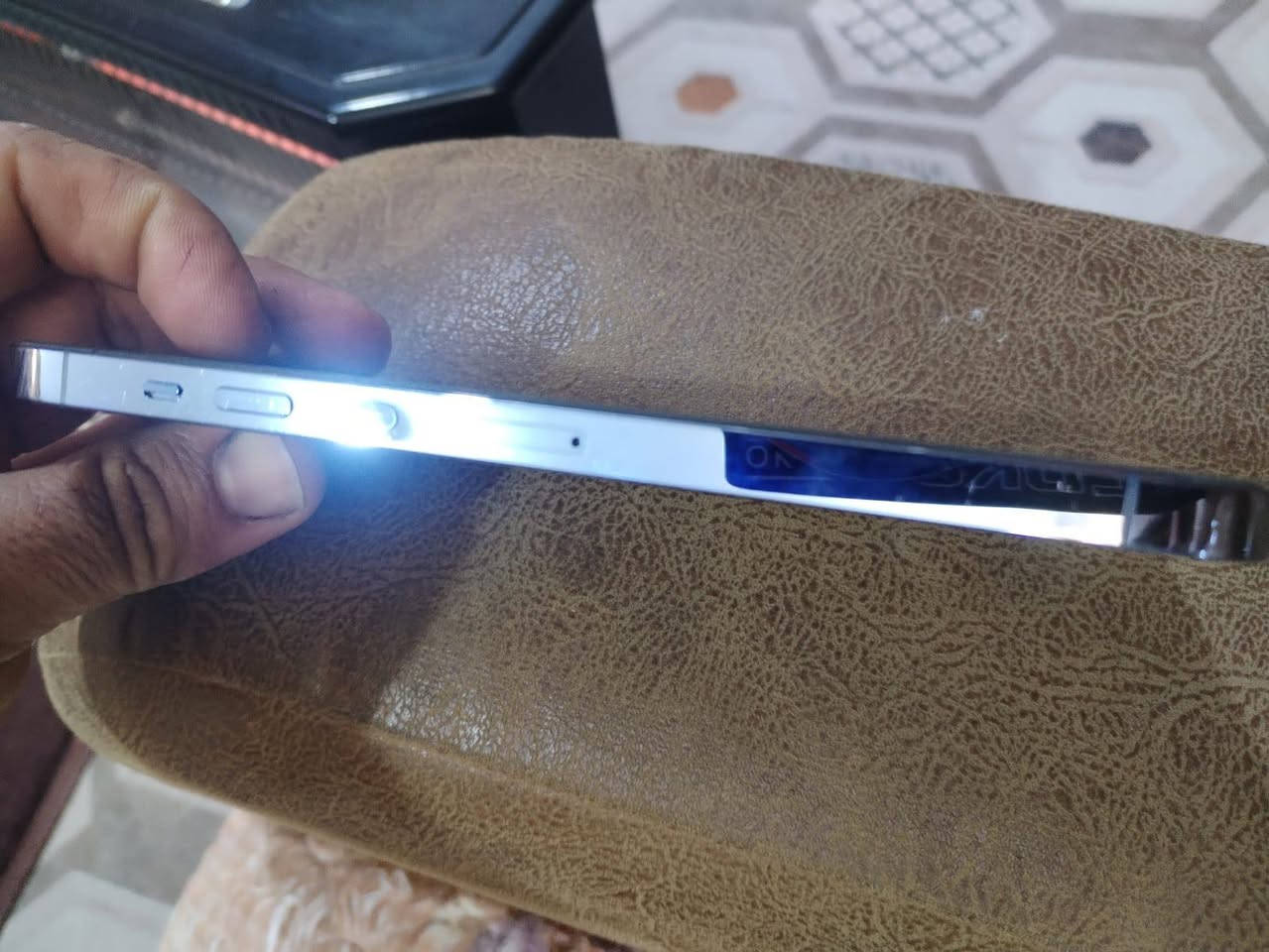 السلام عليكم
للبيع إيفون 13 برو ماكس أمريكي ذاكرة 256 مكفول بطارية 88 بلادية 
عنوان واسط الصويرة الجهاز كلش نضيف شخط مابي كله شغال 
للاستفسار خاص


**إذا كنت صاحب هذا الإعلان وتريد حذفه لأي سبب، رجاءا أرسل رسالة إلى الدعم الفني**