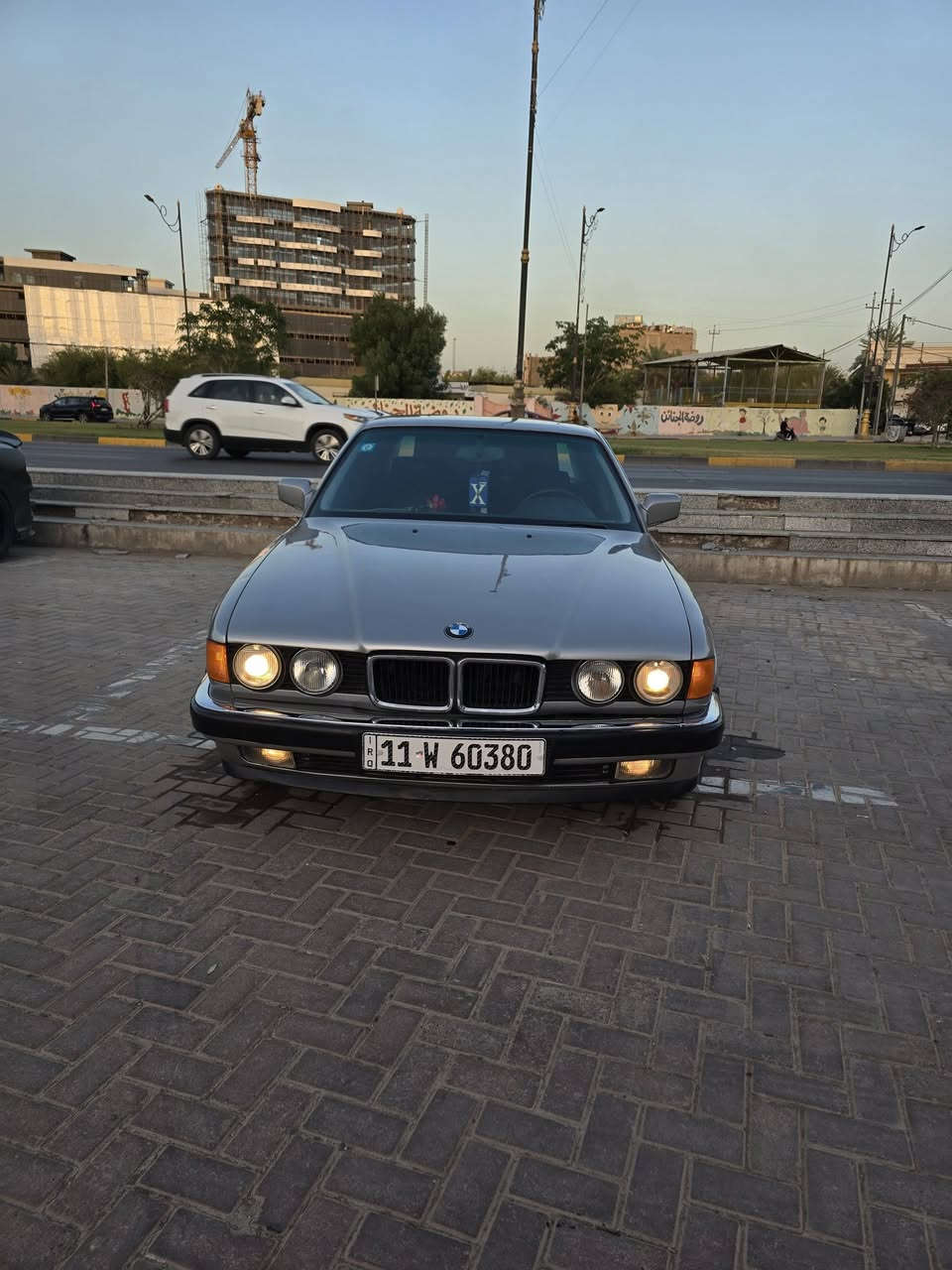 #السلام_عليكم #للبيع
BMW 730-V8  
مسكر اصل وفصل 
1993 اصل بدون تحديث كلها وضع البلاد حت السيدي بلاد كاسيت ماملعوب بيها ماشية 200الف حقيقي
لمتد اصل فول مواصفات
السياره مصبوغه عام للجمالية اول صبغة الها اثر جراد وعدي صورها كامله قبل صبغ
-بجم عريض 
-مرايات منفصل بلاد 
- ويل بلاد حجم 16 جديد 
- غرفة بلادية 
-دبل ايرباك
- دبل جكمجه
-كمبيوتر 
-قطعتين تبريد 
- برده خلفيه 
-داخل جلد اسود 
 كشنات كارتير  
-صاج ملكي 
-دبل كشن كهرباء +تكوات كهرباء 
-اربعه جام اوتو
ABS  شغال
لايت بك لايت كله جديد
تبريد شرط ثلج 
مكينة وكير بلاد جاهزات
السياره باسمي 
سنويه جديد 
هزه+ فحص جديد 
رقم بغداد دولي مشروع وطني تتحول بجميع المحافظات
العنوان كربلاء المقدسة 
السعر (73) وبيها مجال  بسيط خابر وتدلل 
اكو ملاحضات بسيطة بيها
***********
***********
