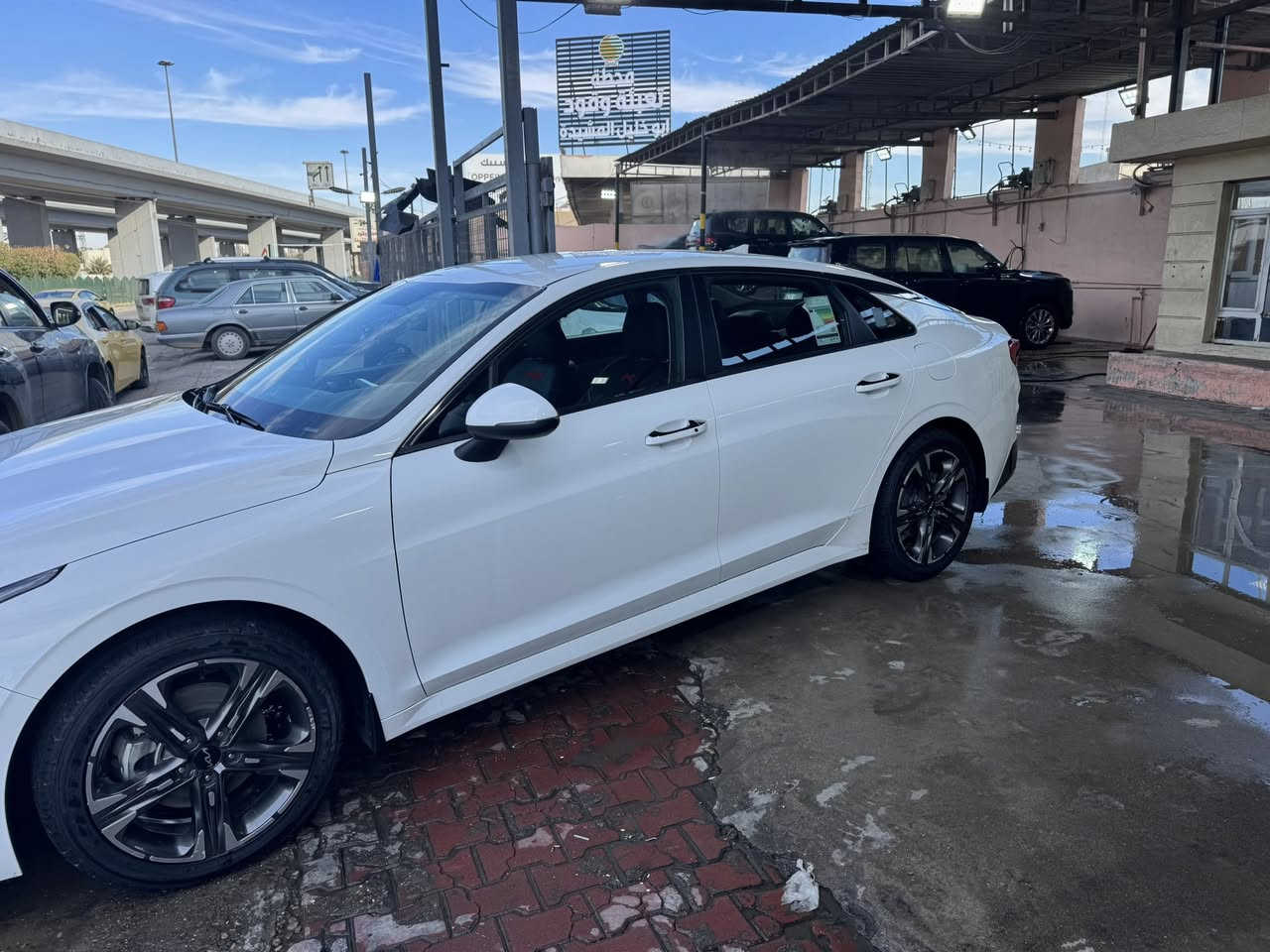 السلام عليكم كي 5 2022 خليجي ضمان الدولي
كفاله عامه بيه طخه زغيره بل باب الخلفي
ماشيه 700000الف
محرك 2000 دوش
بصمه
حساس امامي خلفي
كامره دواره
مري ترحيب
كشنات جلد 
تخم تاير جديد
رقم بغداد انكليزي
السعر 192 وبيه مجال حك العمله 
*********** حسين
